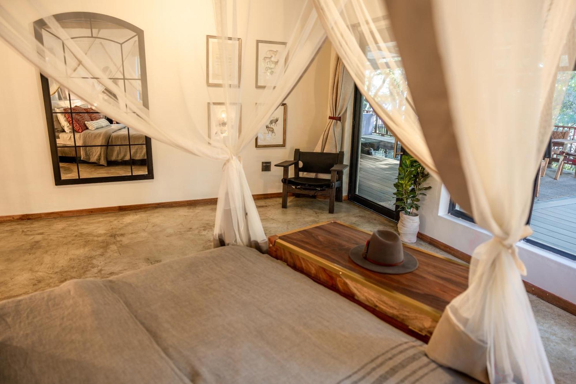 Chobe House Villa And Chalets Касане Экстерьер фото