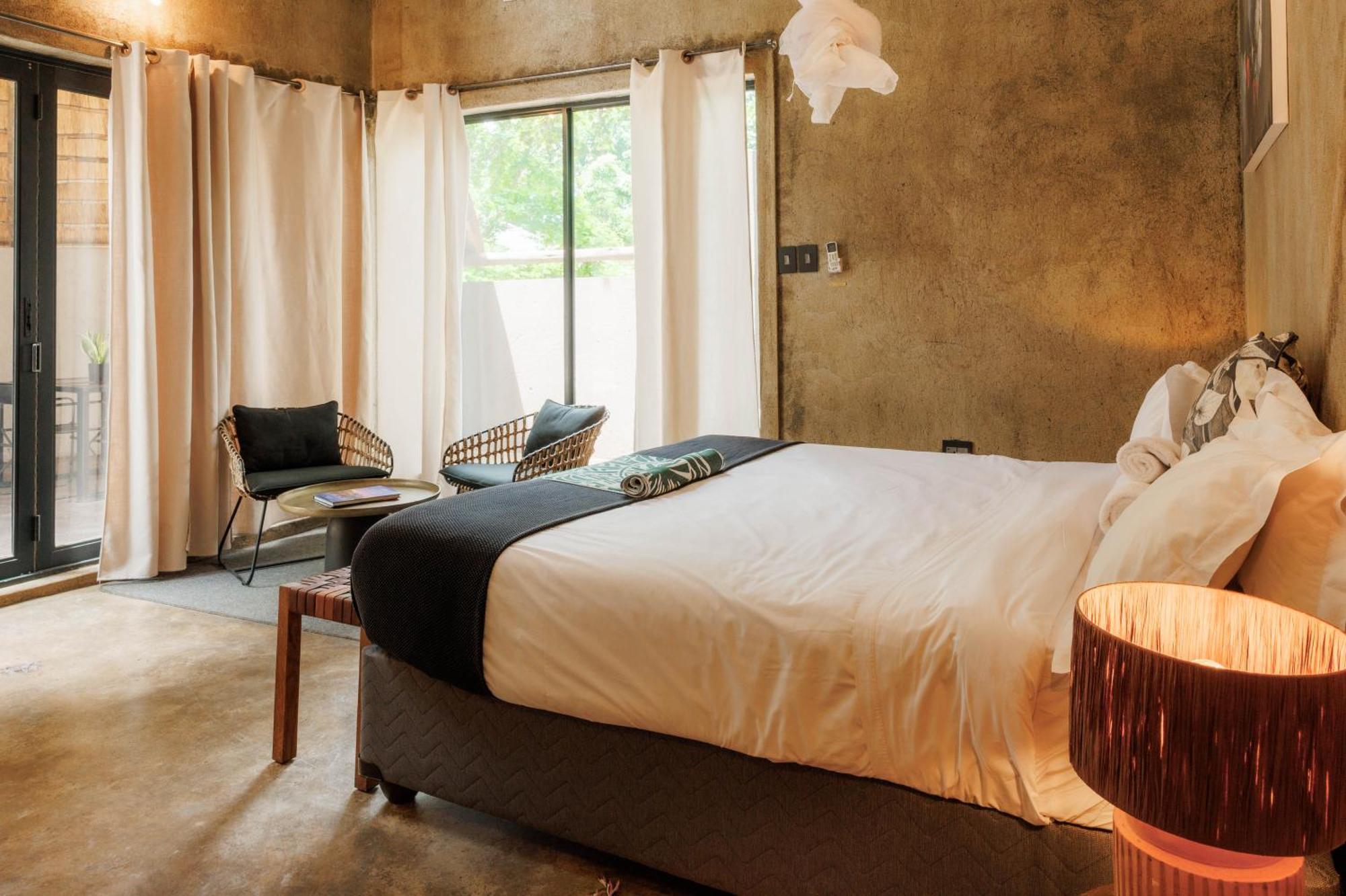Chobe House Villa And Chalets Касане Экстерьер фото